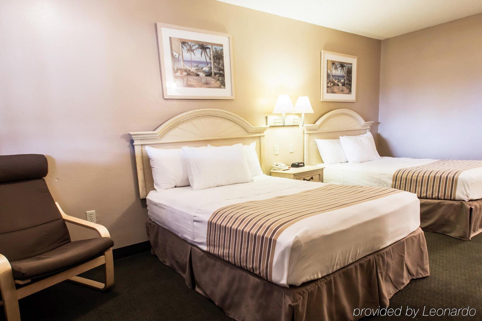 Rodeway Inn Forest City Eksteriør billede