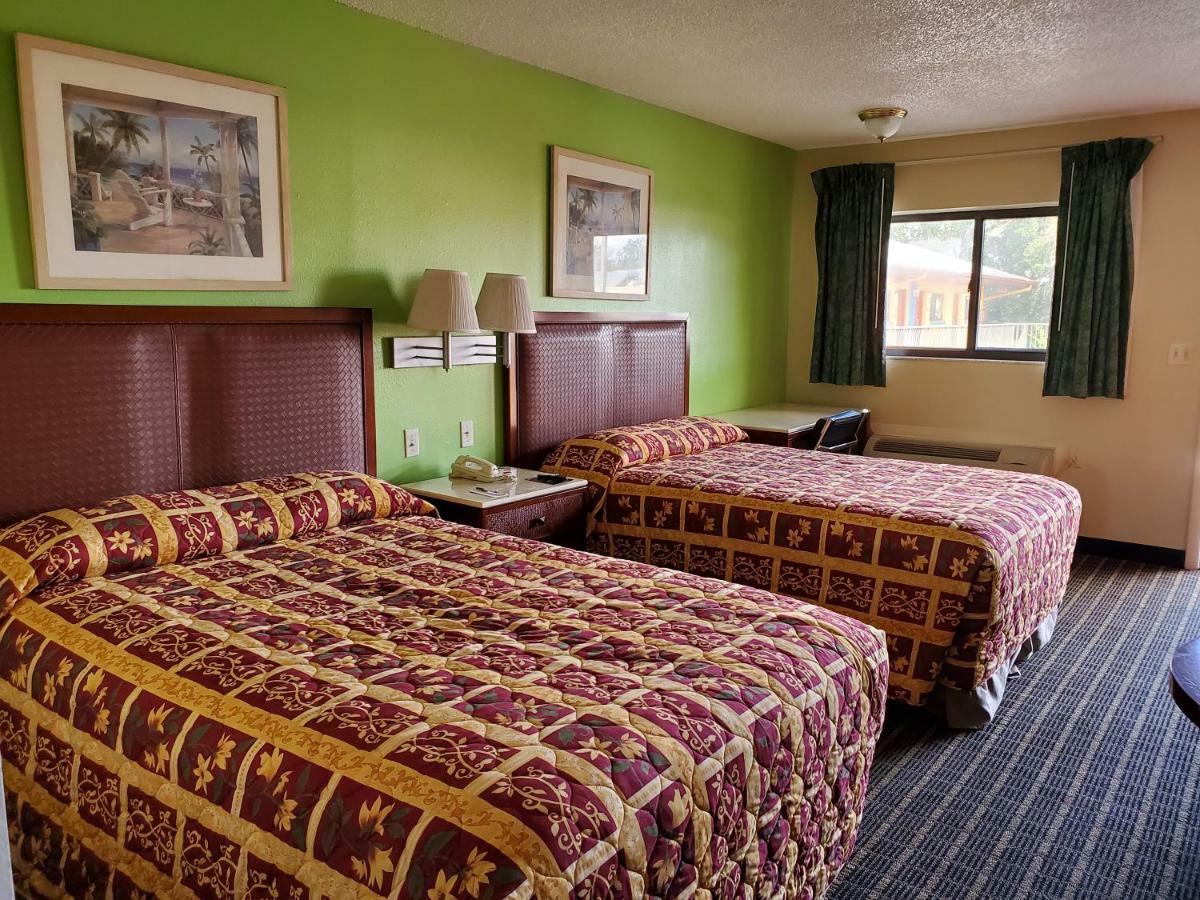 Rodeway Inn Forest City Eksteriør billede